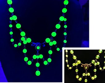 Uranium Victorian Glowing Yellow/Black Vintage Vaseline Round Fire-Polished Necklace!!!