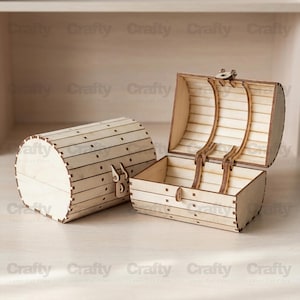 Peut inclure: Deux boîtes en bois inachevées. L'une est cylindrique avec un couvercle à charnière et un fermoir. L'autre est rectangulaire avec un couvercle à charnière et un fermoir. Les deux boîtes sont en bois clair et probablement découpées au laser.