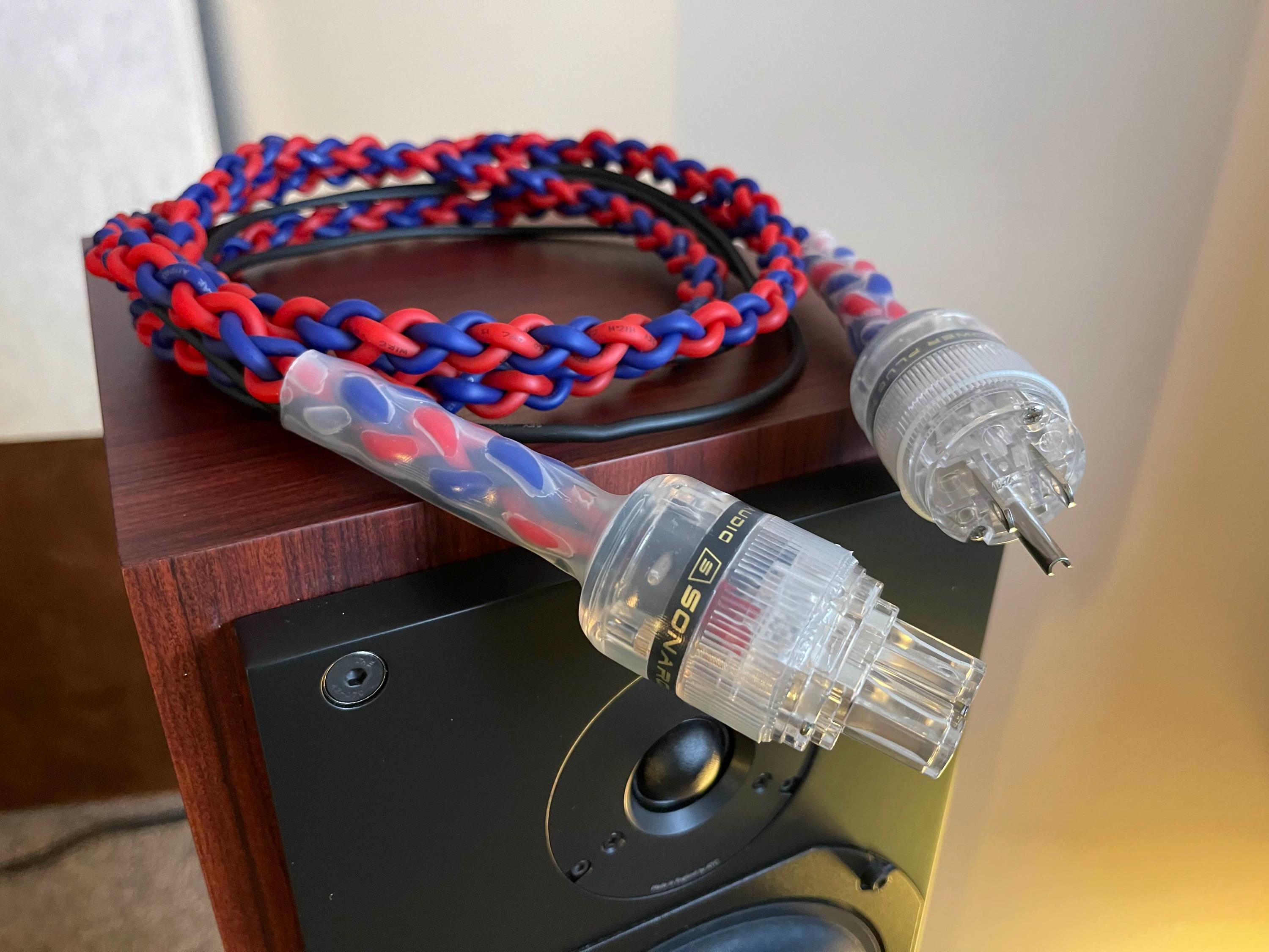 Rigel Copper Rigel - 6 Foot Power Cable Blue/white Pearl OFC, Red Copper Plugs. (9 ...