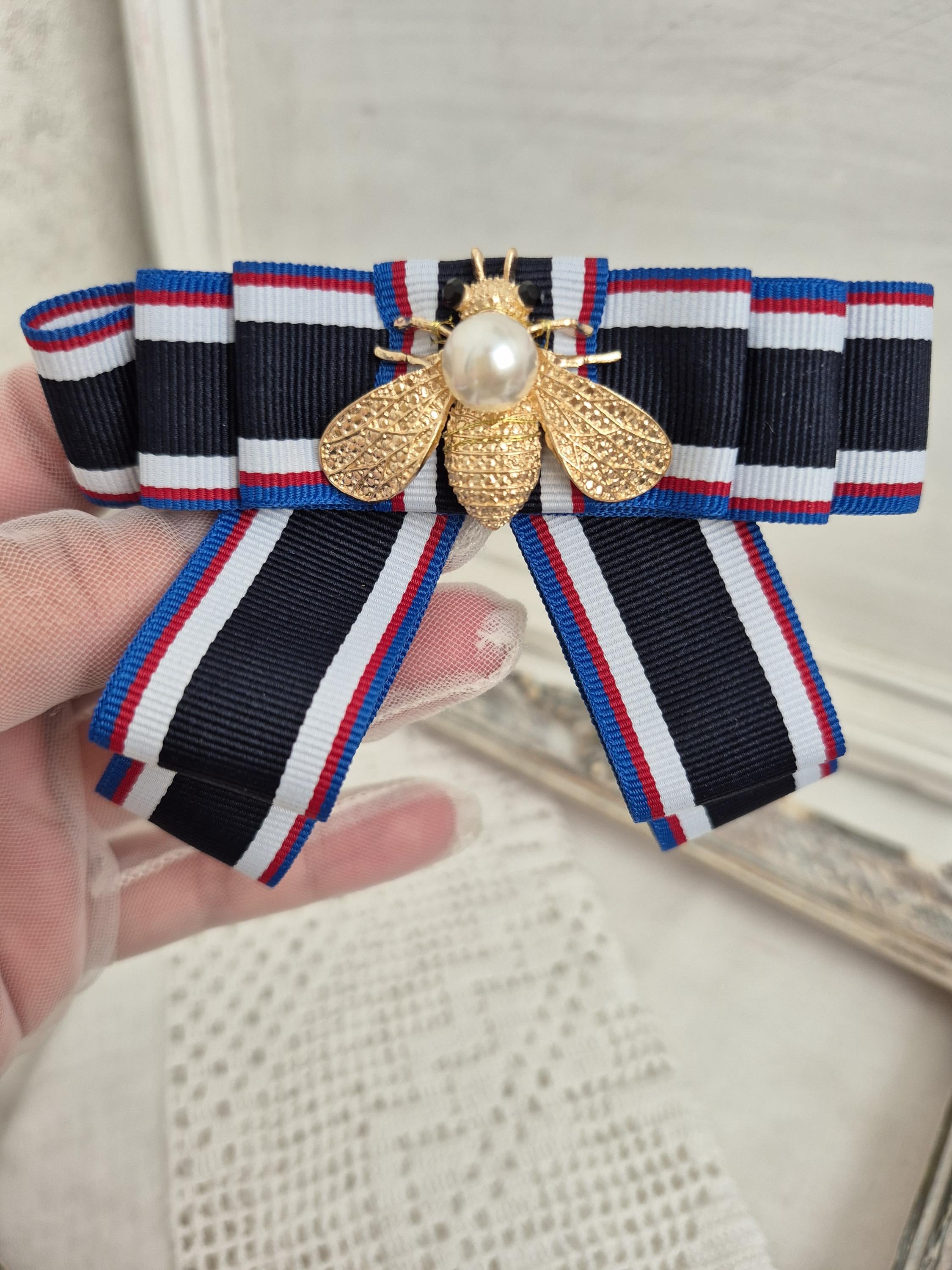 Gucci bee brooch - Etsy 日本