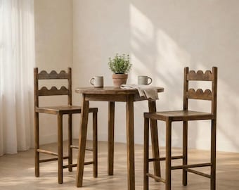 Taburete de bar personalizado con nombre grabado, taburete de altura de mostrador de madera maciza, silla de cocina rústica a medida, idea de regalo única DL1011BZ