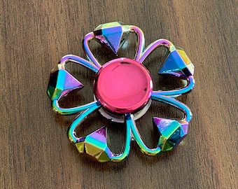 Rainbow Diamond Flower Fidget Spinner Metallic Finish Gemstone Kinetic Gadget Iridescent Floral Handheld Accessory