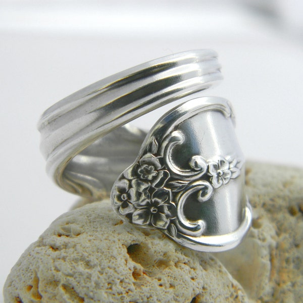 Wrapped Spoon Ring, Silverware Jewelry, Southern Splendor 1962
