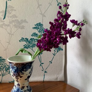 Small Delft blue vase, hand-painted porcelain with signature - Royal Goedewaagen &quot;&quot;Blue Delft&quot; Handworke Holland