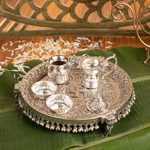 Ensemble thali Pooja en argent avec support éléphant, Allemagne | Oeuvre d'art Nakshi Mandir Decor image 2