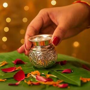 Ensemble thali Pooja en argent avec support éléphant, Allemagne | Oeuvre d'art Nakshi Mandir Decor image 7