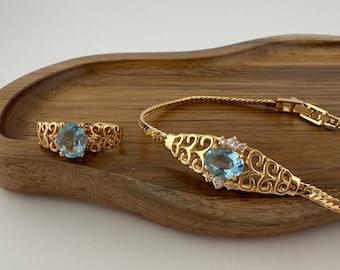 Vintage Avon Blue Stone Bracelet and Ring Set Gold Tone Size 6.75, 8 inches