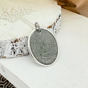 Personalized Pure Silver Fingerprint Pendant – Handmade Memorial Thumbprint Keepsake – Custom Remembrance Jewelry