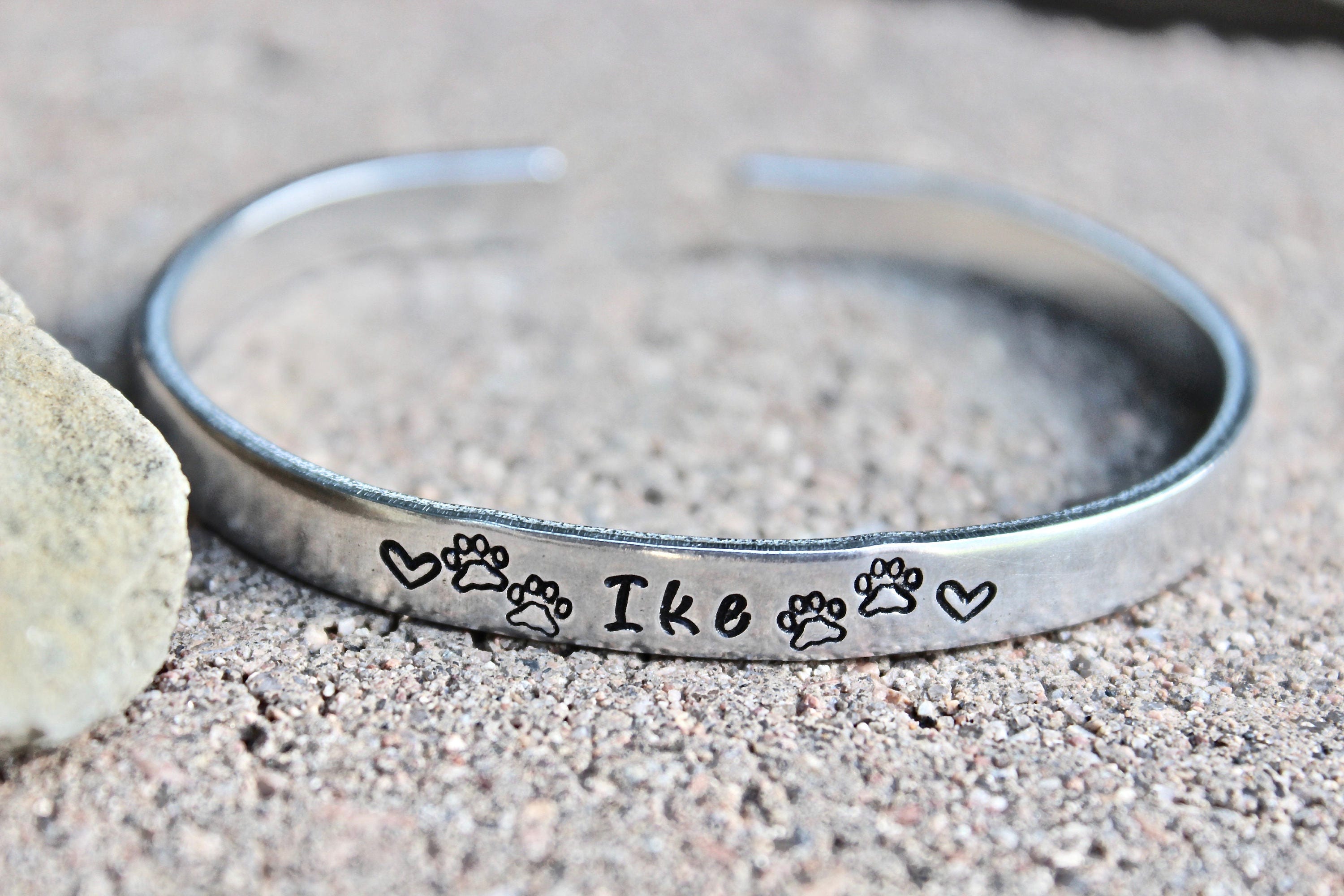 dog name bracelet