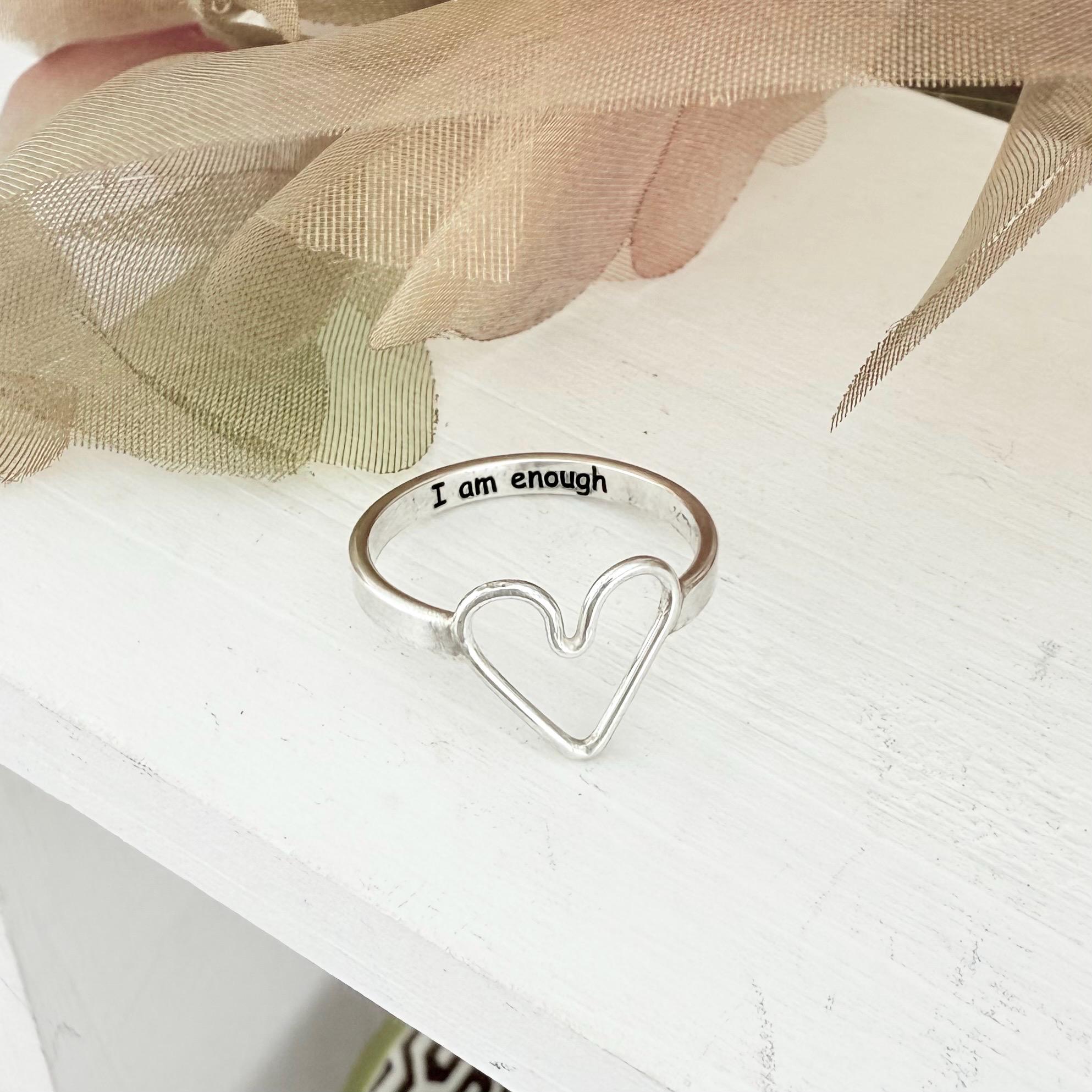 Anello a forma di cuore in argento sterling I Am Enough: gioielli ispiratori - Italia