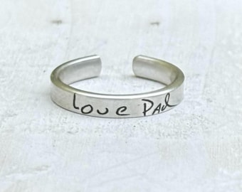 Anillo de plata de ley con escritura a mano: Anillo apilable ajustable y personalizado
