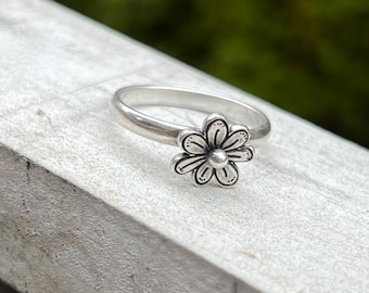 Flower Spinner Ring, Flower Fidget Ring, Sterling Silver Fidget Ring, Anxiety Spinner Jewelry, Sensory Ring, Movable Flower Ring, Spring