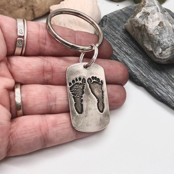 Baby Footprint keychain, Father’s Day Gift, Dad of Newborn Gift, Personalized Keepsake, Gift for Grandpa, Unique Gift for New Parents