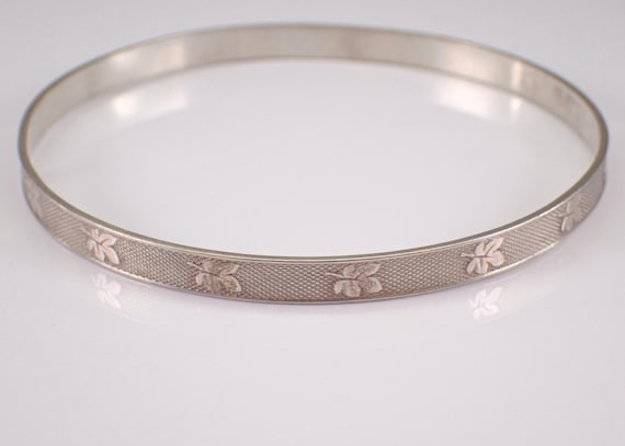 Vintage Silver Maple Leaf Bangle Bracelet Cuff