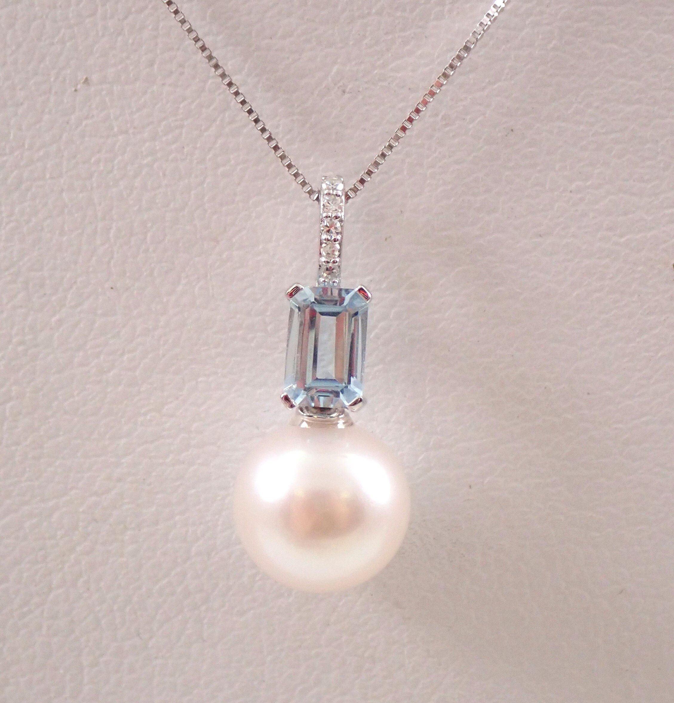 14K White Gold Diamond Pearl and Aquamarine Pendant Necklace