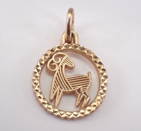 Vintage 14k Yellow Gold Capricorn Sign Charm: Estate Zodiac Astrology Goat Pendant