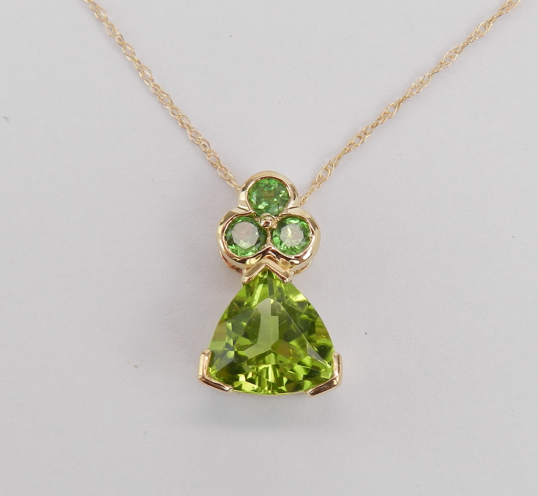peridot necklaces peridot necklaces