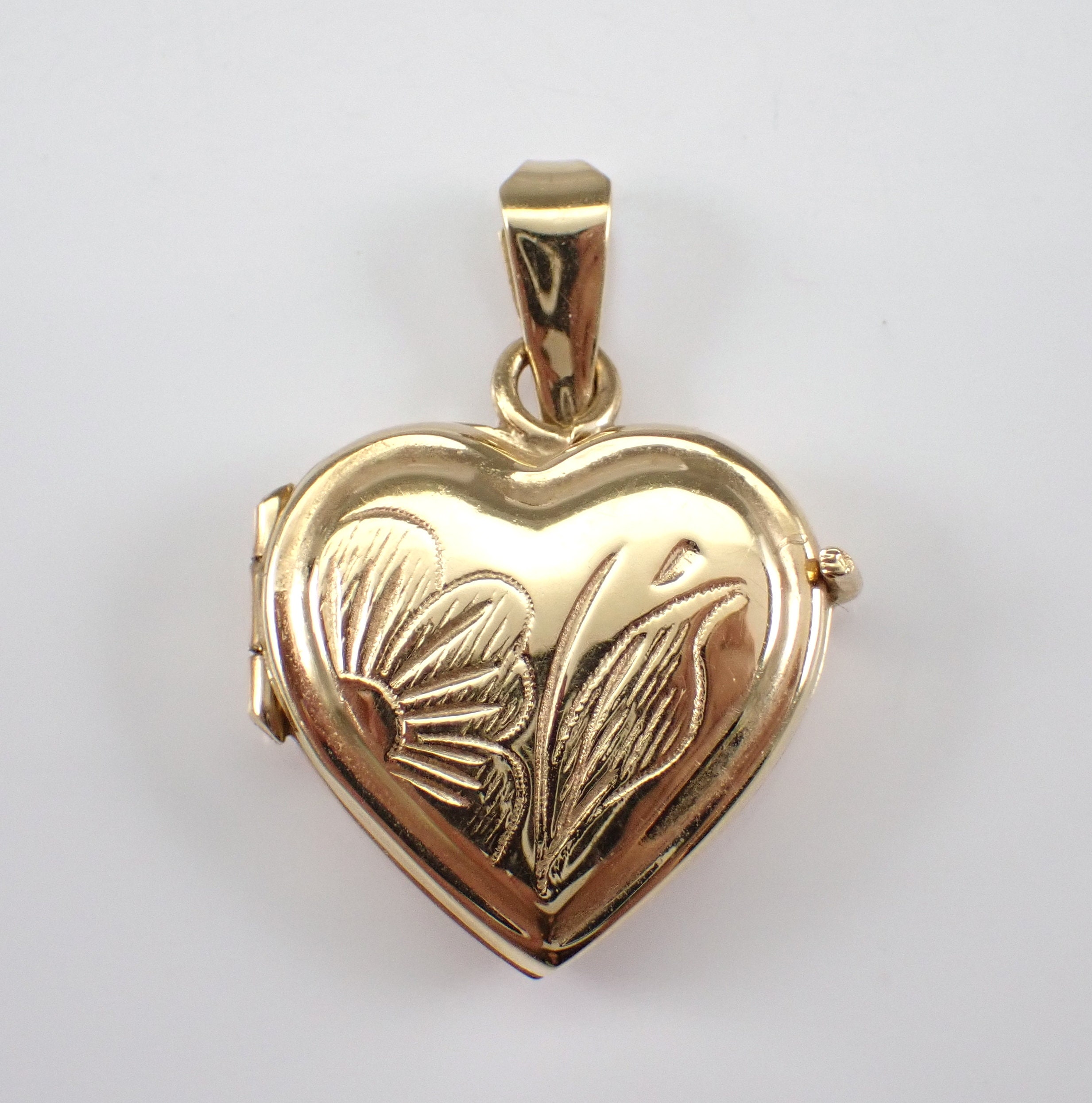 Double Sided Vintage Style Heart Necklace