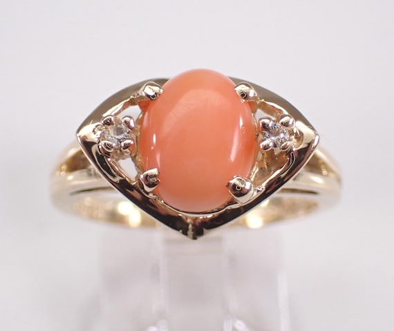 Vintage 14K Yellow Gold Coral Ring, Unique Estate Right Hand Band