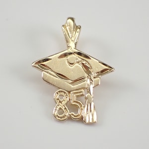 Vintage 14K Gelbgold Abschluss Charm Anhänger - Abschluss Geschenk für Halskette oder Armband