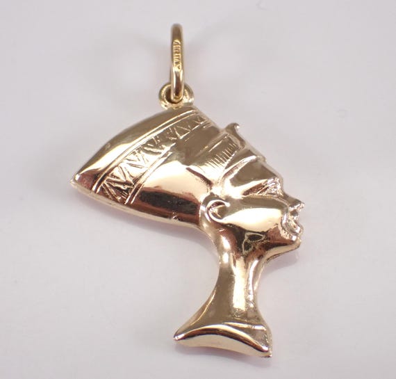 Vintage 14K Yellow Gold Nefertiti Charm: Egyptian Cleopatra Pendant for Necklace or Bracelet