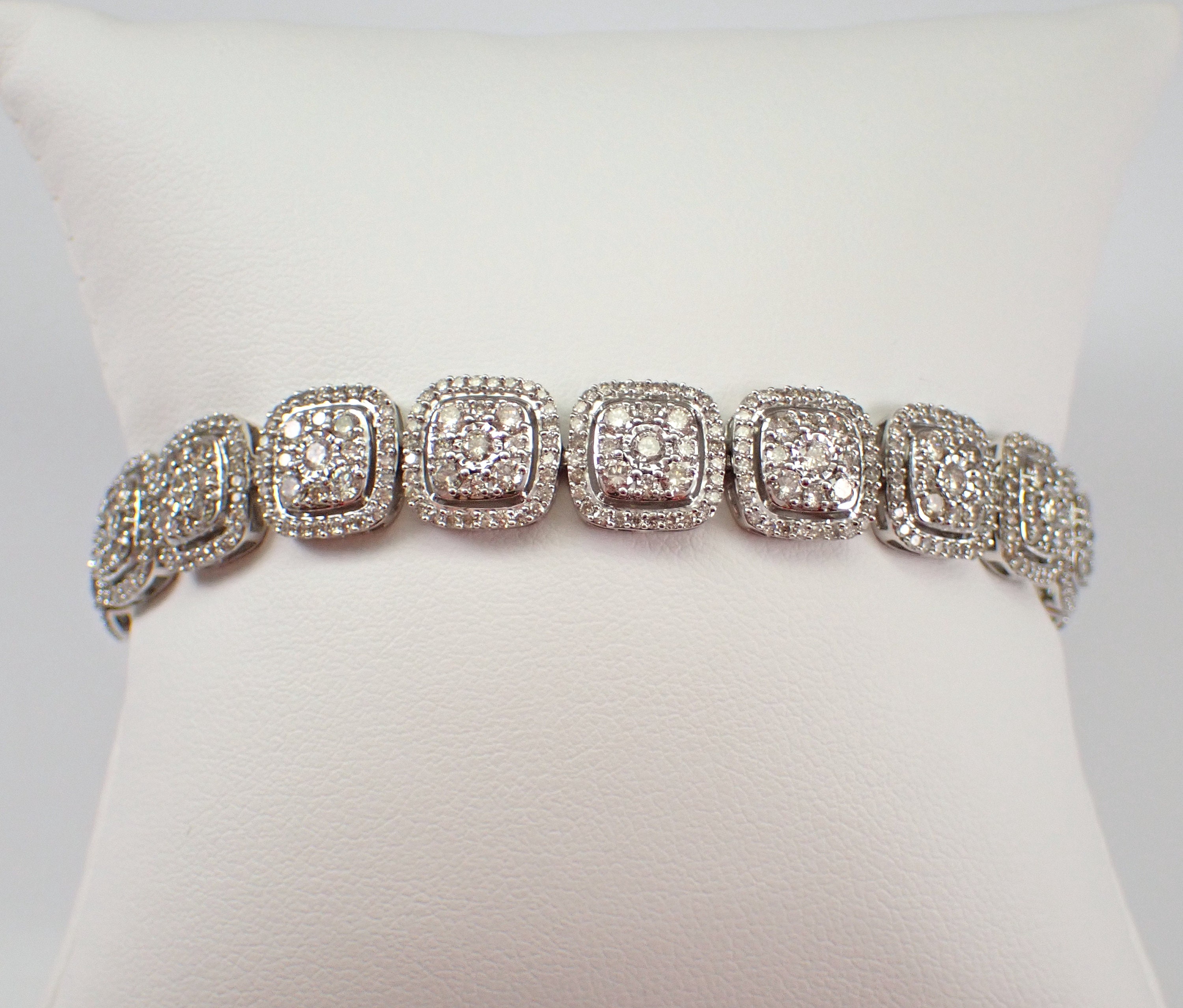 7 Carat Round Cut Diamond Tennis Bracelet | I.D. Jewelry
