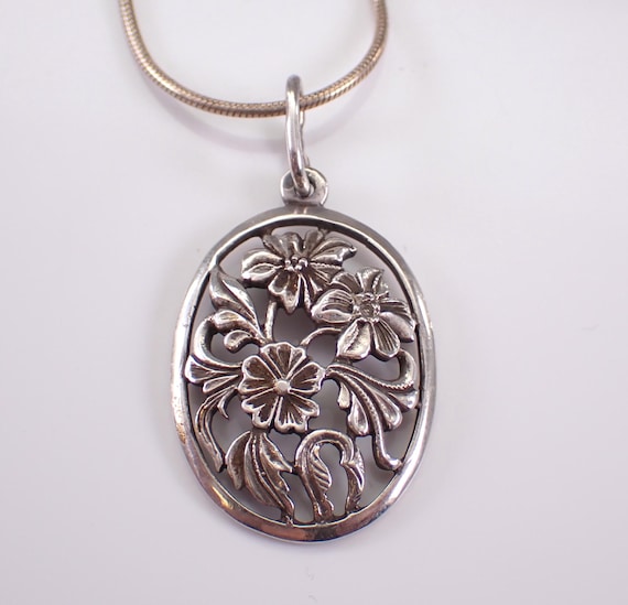 Vintage Sterling Silver Flower Necklace, Unique Floral Charm Pendant Chain, Estate Everyday Daily Wear Jewelry Gift