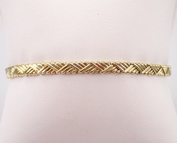 Vintage 18K Yellow Gold Bracelet, Chevron Specialty Link with Safety Clasp, Unique Everyday Fine Jewelry Gift