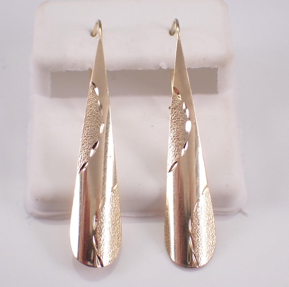 Vintage 14K Yellow Gold Earrings: Etched Estate Kidney Wire Dangle Drops