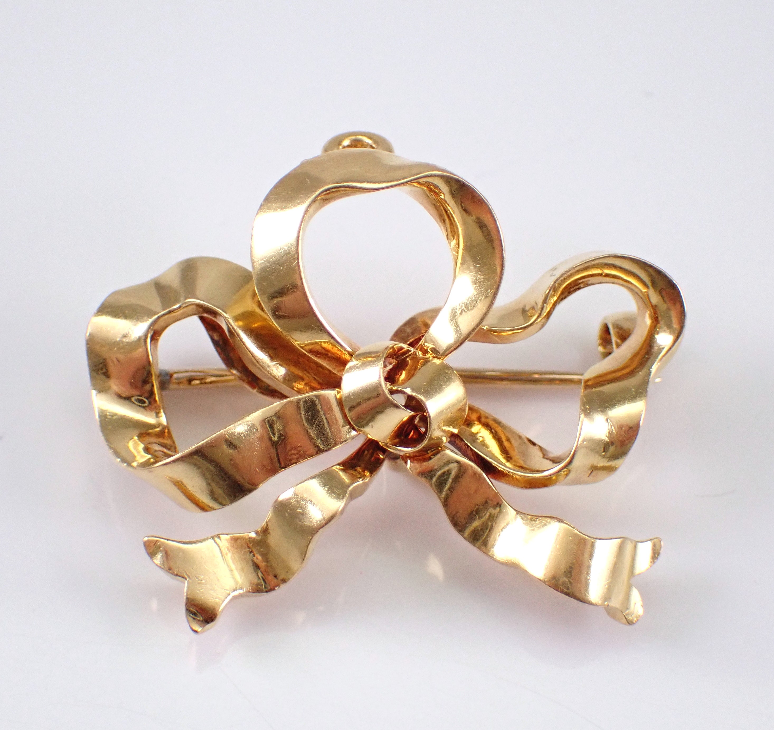 Vintage TIFFANY and Co. Ribbon Brooch - 18K Yellow Gold