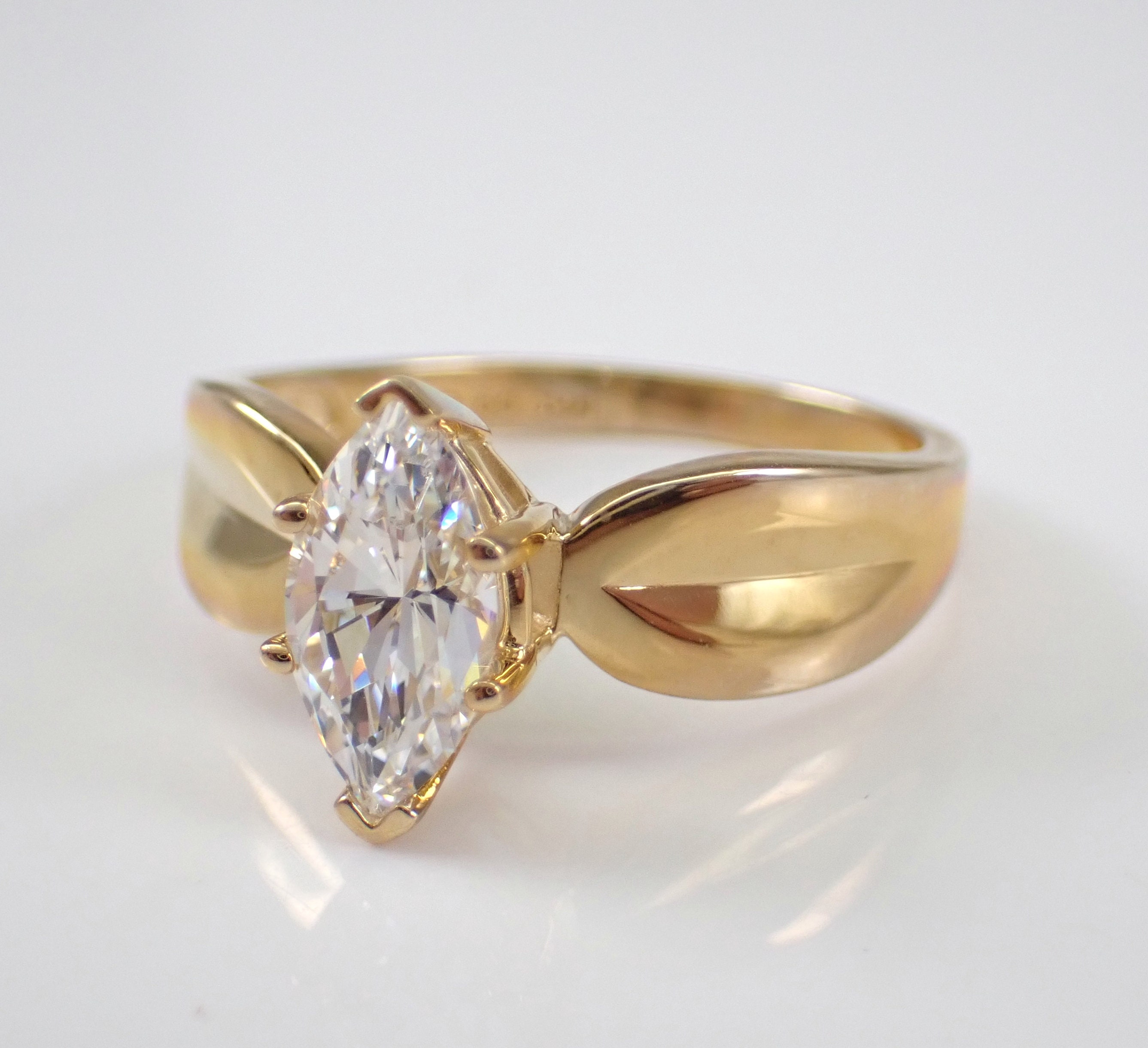 Vintage 14K Yellow Gold Marquise Cubic Zirconia Solitaire Engagement Ring