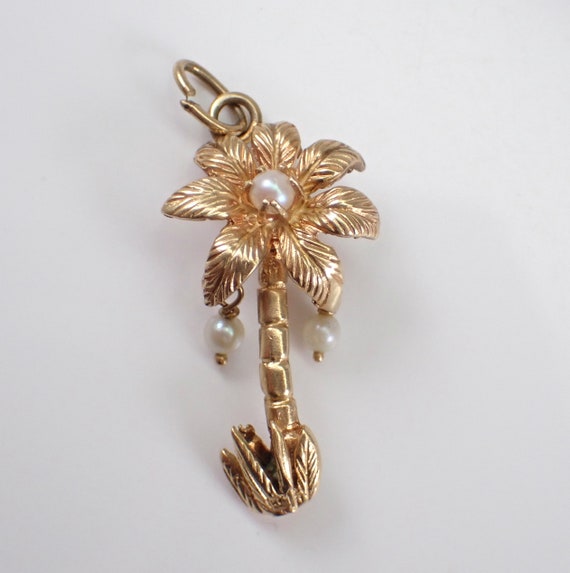 Vintage Estate 14K Yellow Gold Coconut Palm Tree Charm Flower