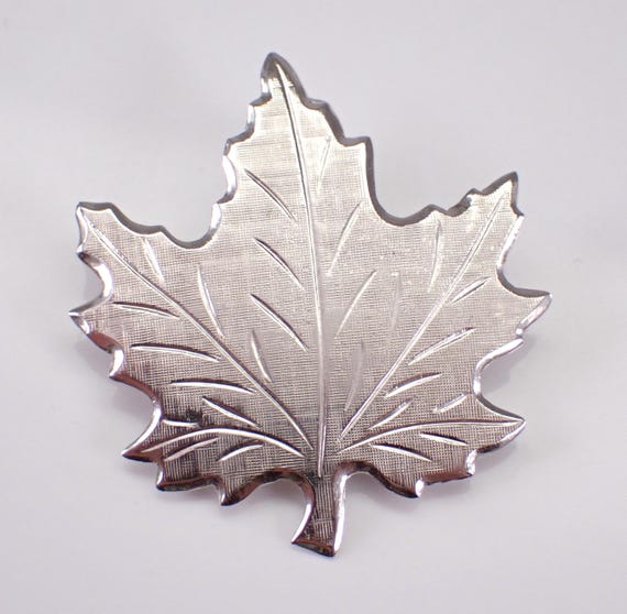 Vintage Sterling Silver Maple Leaf Pin Brooch - Unique Estate Canadian Symbol Jewelry Gift