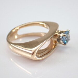 80s Vintage Blue Topaz Pinky Ring - 14K Yellow Gold Solitaire Setting - Unique Gemstone Fine Jewelry Gift image 7