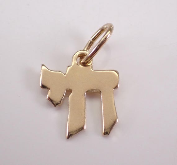 Vintage 14K Yellow Gold Chai Charm, Unique Small Jewish Good Luck Pendant, Unisex Religious Judaica Protection Gift