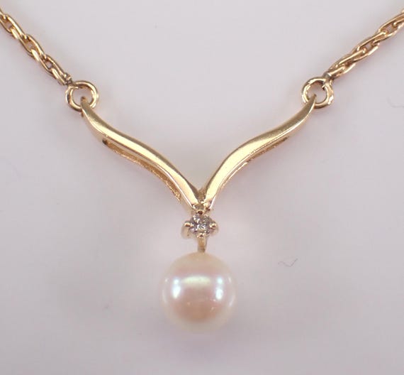 Vintage Pearl and Diamond V Necklace: 14K Yellow Gold Station Lariat Pendant and Chain