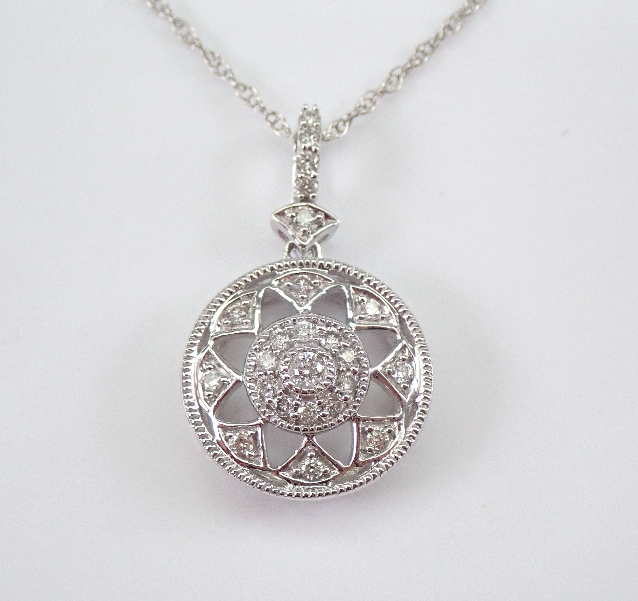 White Gold Diamond Cluster Pendant Snowflake Halo Necklace 18 Chain