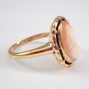 Vintage Solid Yellow Gold Cameo Ring, Antique Bezel Set Solitaire image 5