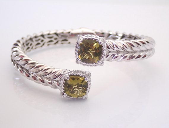 Green Quartz and Diamond Halo Bangle Bracelet, Unique Sterling Silber Bypass Cuff Bracelet