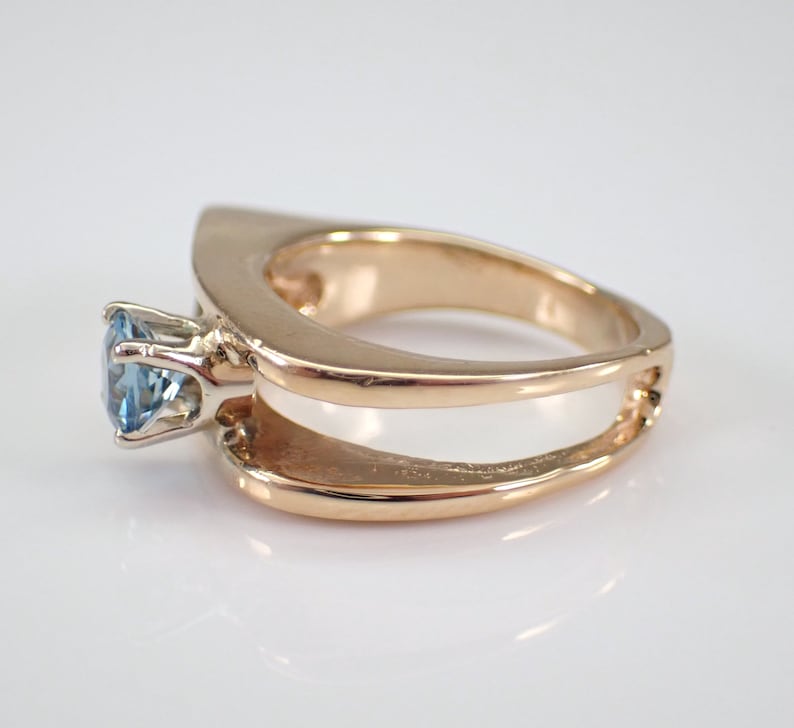 80s Vintage Blue Topaz Pinky Ring - 14K Yellow Gold Solitaire Setting - Unique Gemstone Fine Jewelry Gift image 6