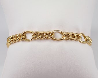 Vintage 14K Yellow Gold Figaro Bracelet - Textured Open Charm Link - GalaxyGems Estate Fine Jewelry Gift