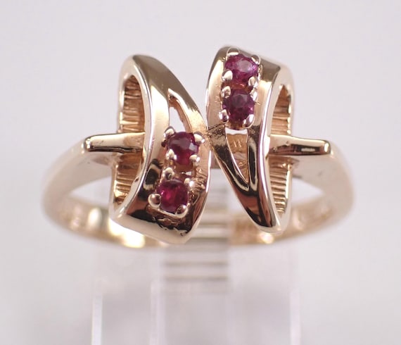 Vintage Retro Yellow Gold Ruby Ring: Unique Estate Gemstone Bypass Band