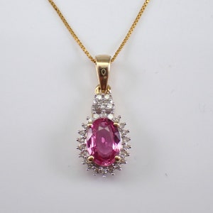 Colgante y cadena de zafiro rosa y diamantes: delicado collar con halo de oro amarillo: elegante regalo de joyería fina con piedras preciosas