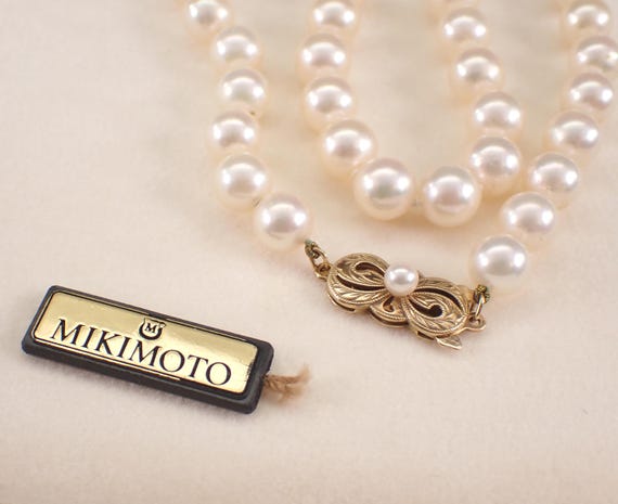 MIKIMOTO Pearl Necklace Strand: 18K Yellow Gold Vintage Estate Jewelry, Original Box and Pouch