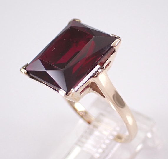 Vintage Ruby Solitaire Engagement Ring - Yellow G… - image 3