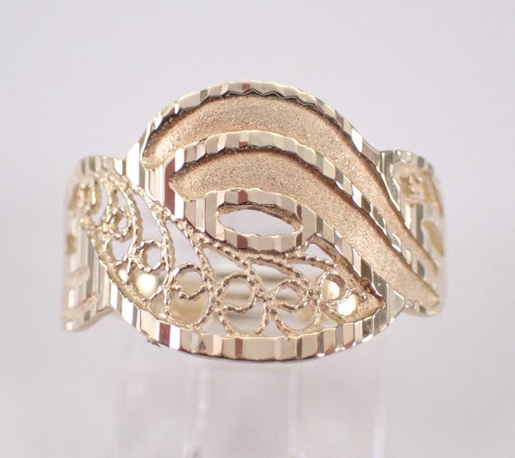 Vintage 14K Yellow Gold Bypass Ring: Unique Dainty Estate Bypass Filigree Band