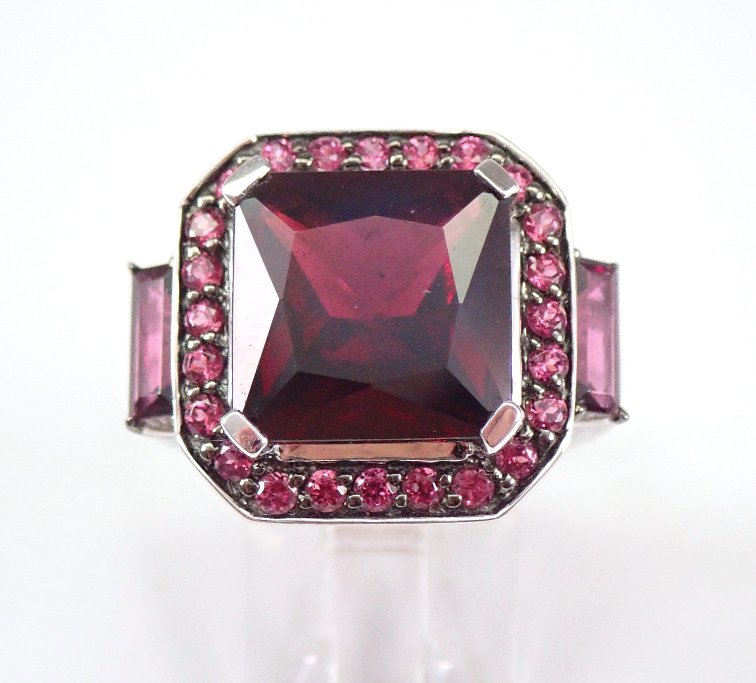 9ct White Gold Rhodolite Dress Ring