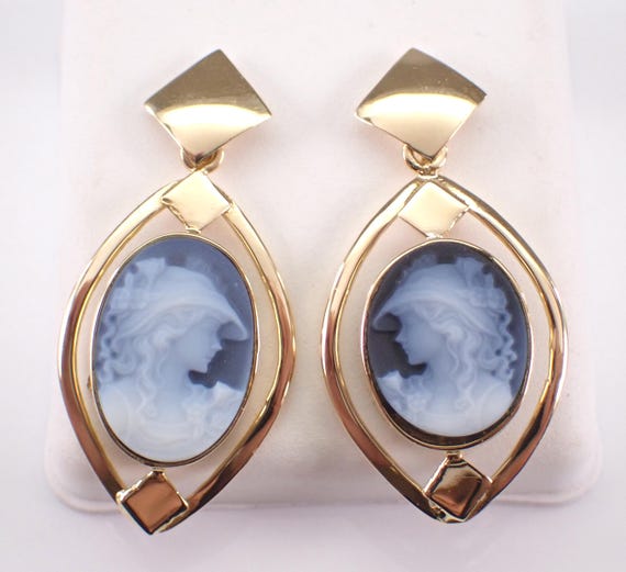 Vintage 18K Yellow Gold Cameo Earrings: Carved Blue Agate Dangle Drops
