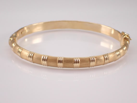 14K Yellow Gold Bangle Bracelet, Estate Vintage Fine Jewelry Gift, Ribbed Textured Stackable Cuff