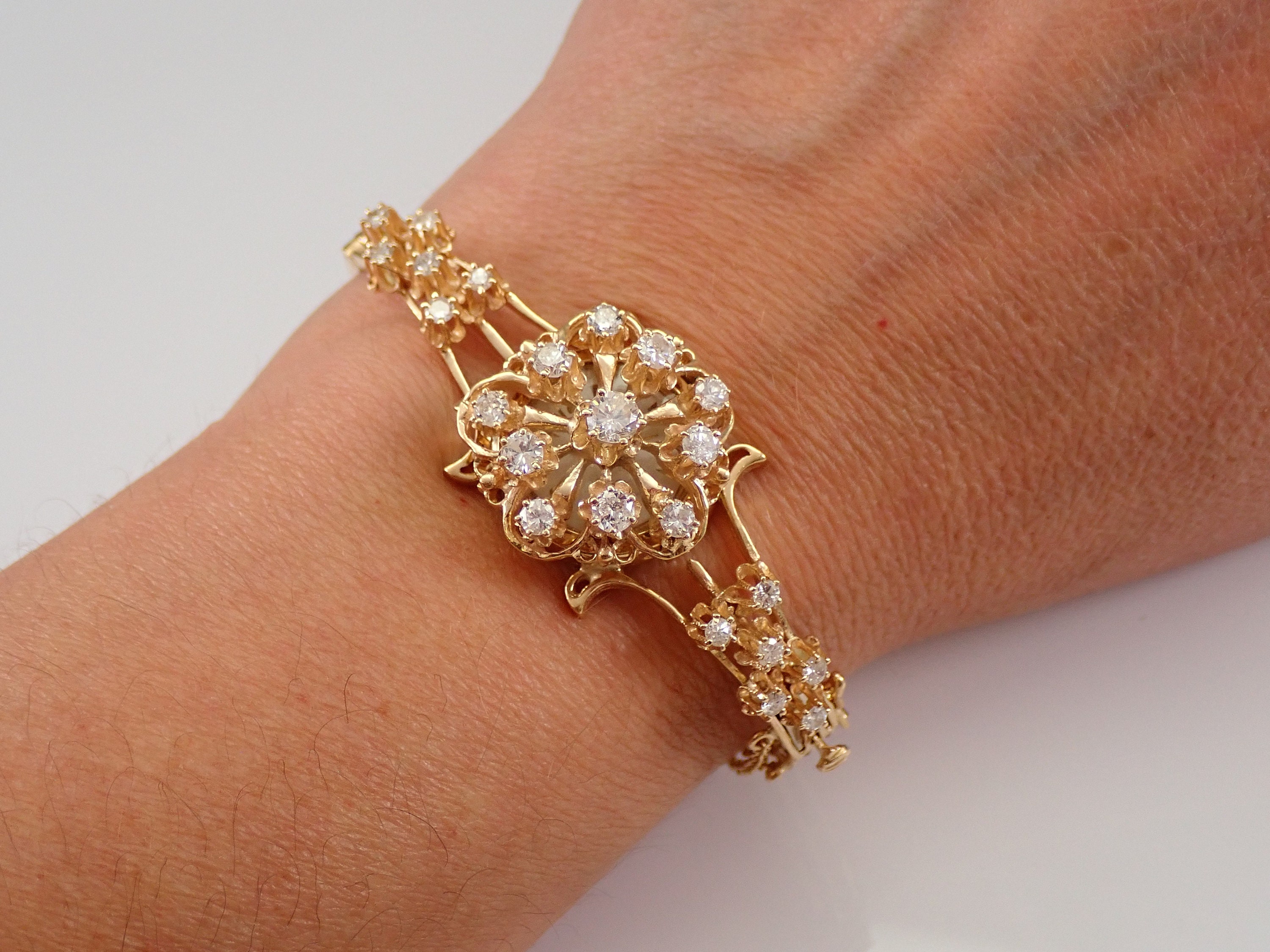 Vintage 14k Yellow Gold Diamond 2.50 CTW Tennis Bracelet